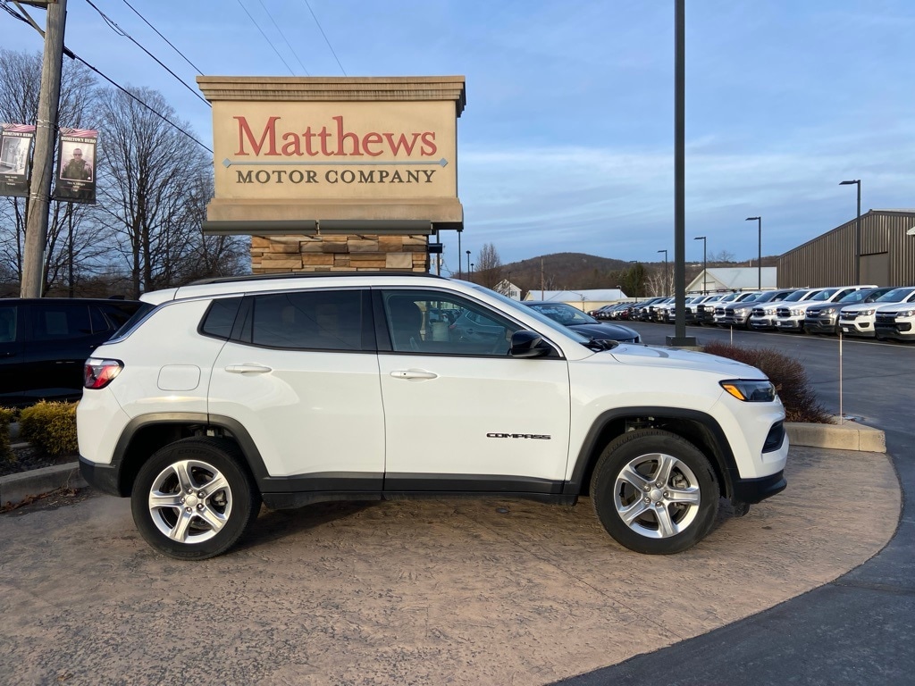 Used 2023 Jeep Compass Latitude SUV