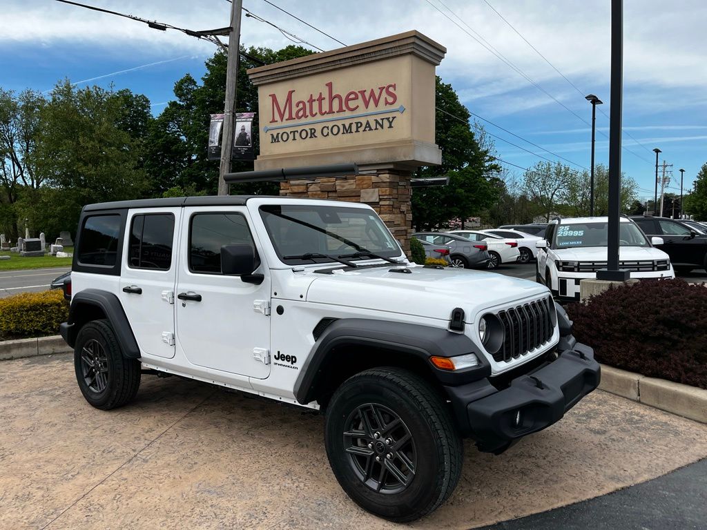 2025 Jeep Wrangler Sport S's photo