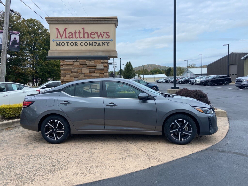 2024 Nissan Sentra SV photo 3