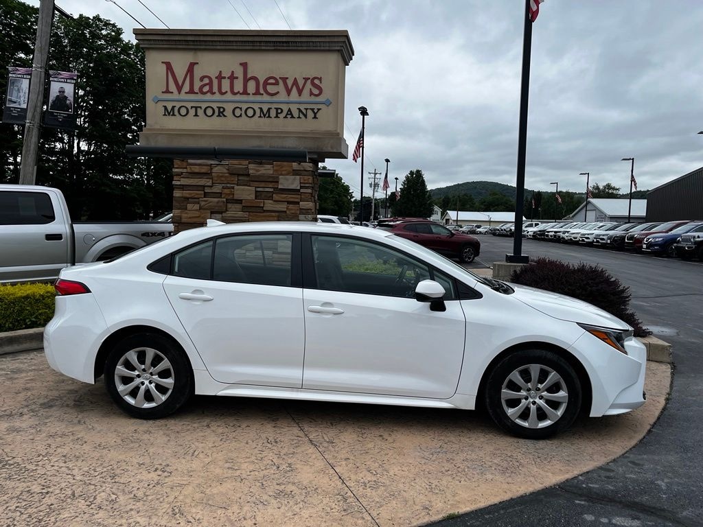 Used 2025 Toyota Corolla LE Sedan