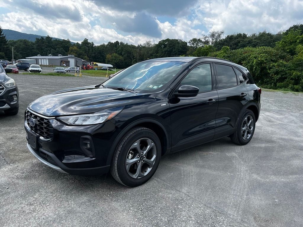 Used 2025 Ford Escape ST-Line Select SUV