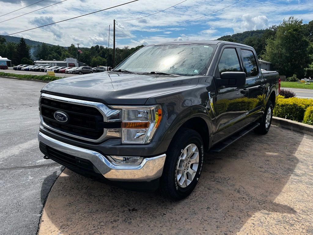 Used 2022 Ford F-150 XLT Truck SuperCrew Cab