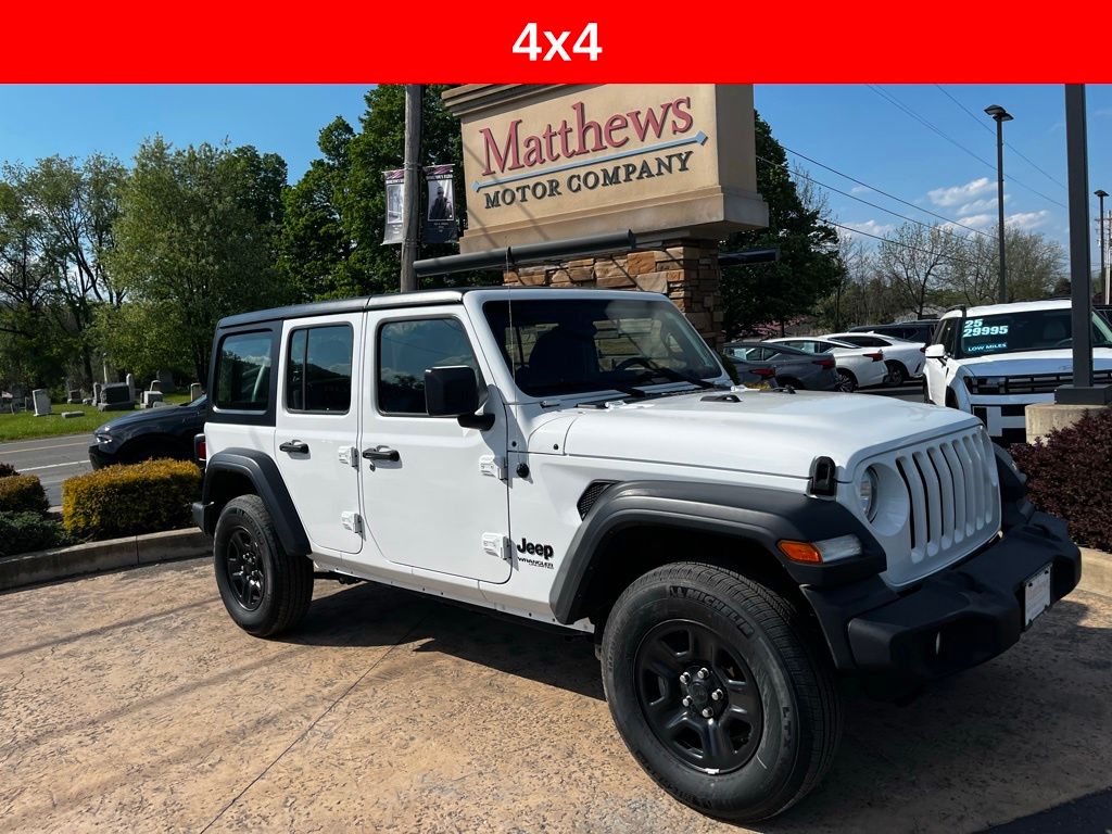 2022 Jeep Wrangler Sport's photo
