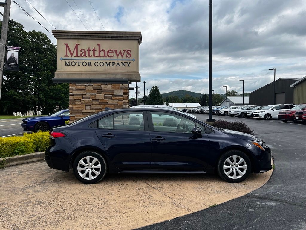 Used 2025 Toyota Corolla LE Sedan