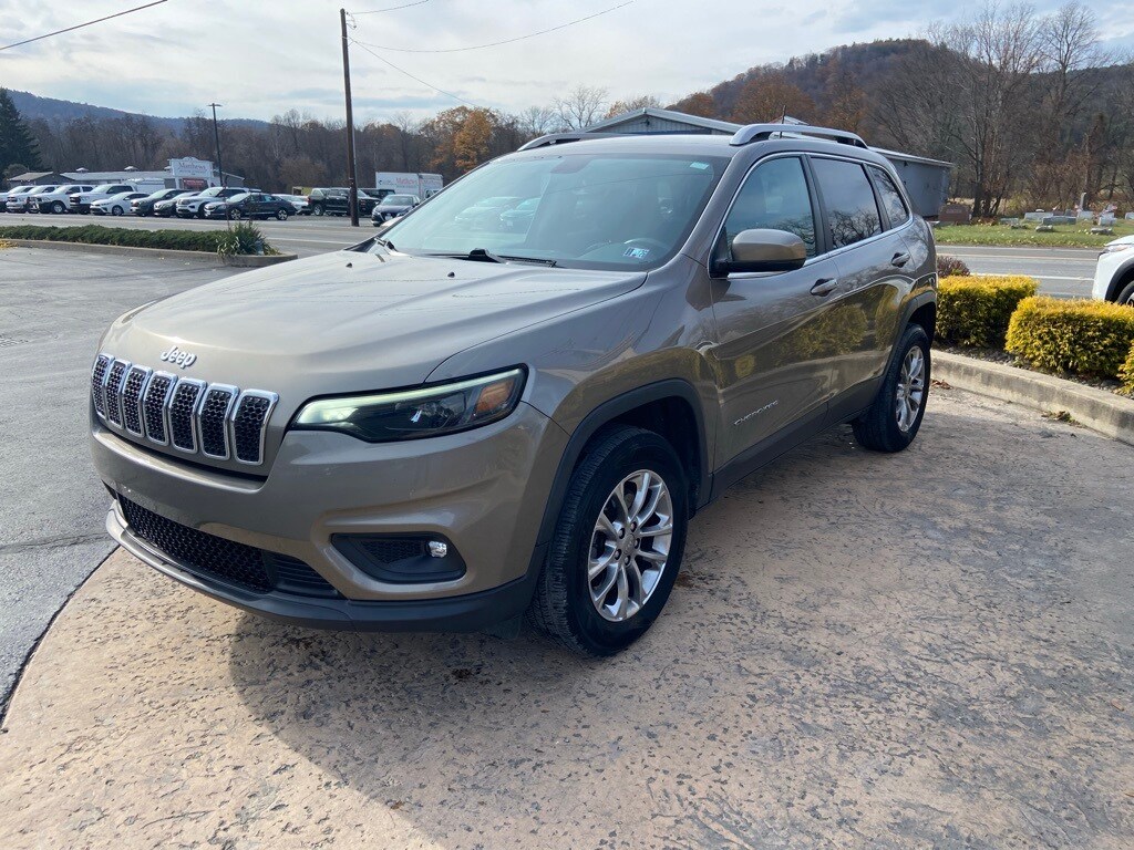 Used 2019 Jeep Cherokee Latitude Plus SUV
