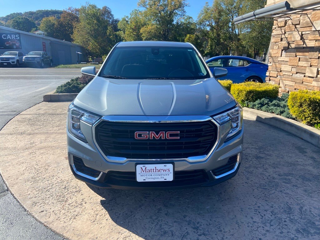 2024 Gmc Terrain SLE photo 2