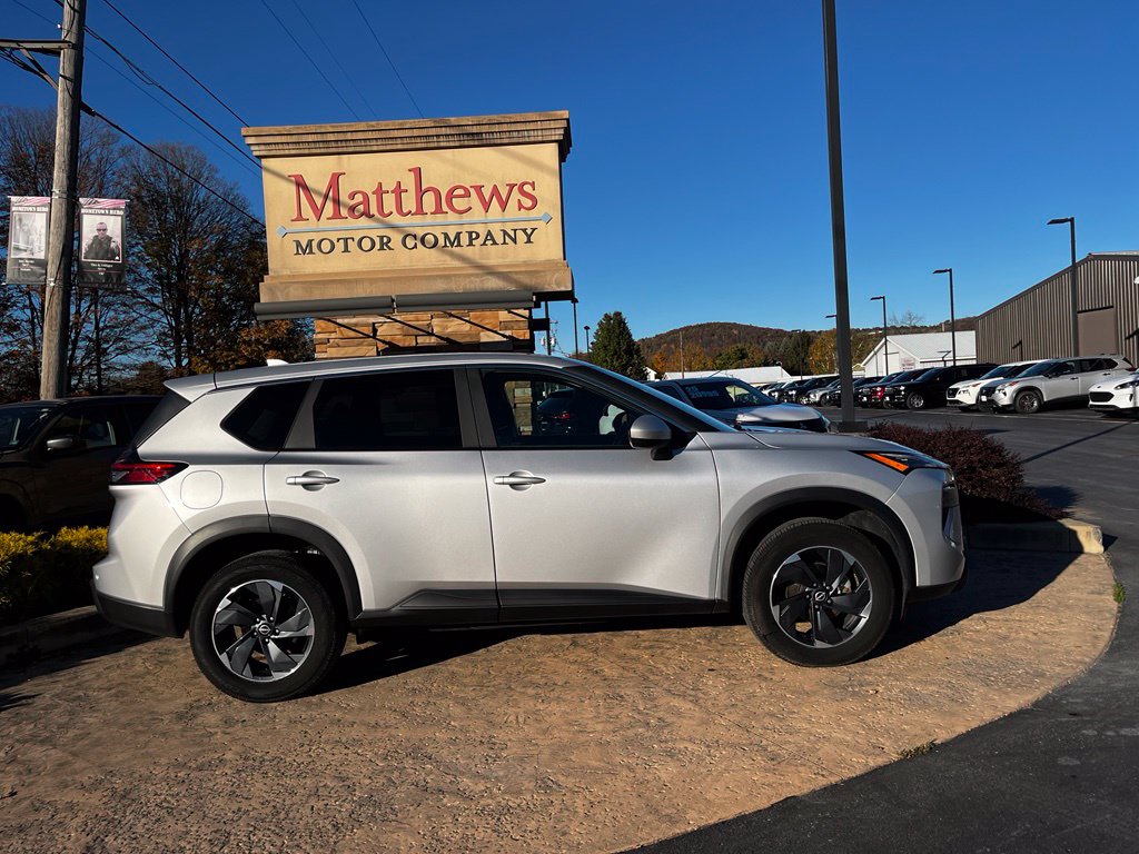 Used 2025 Nissan Rogue SV SUV