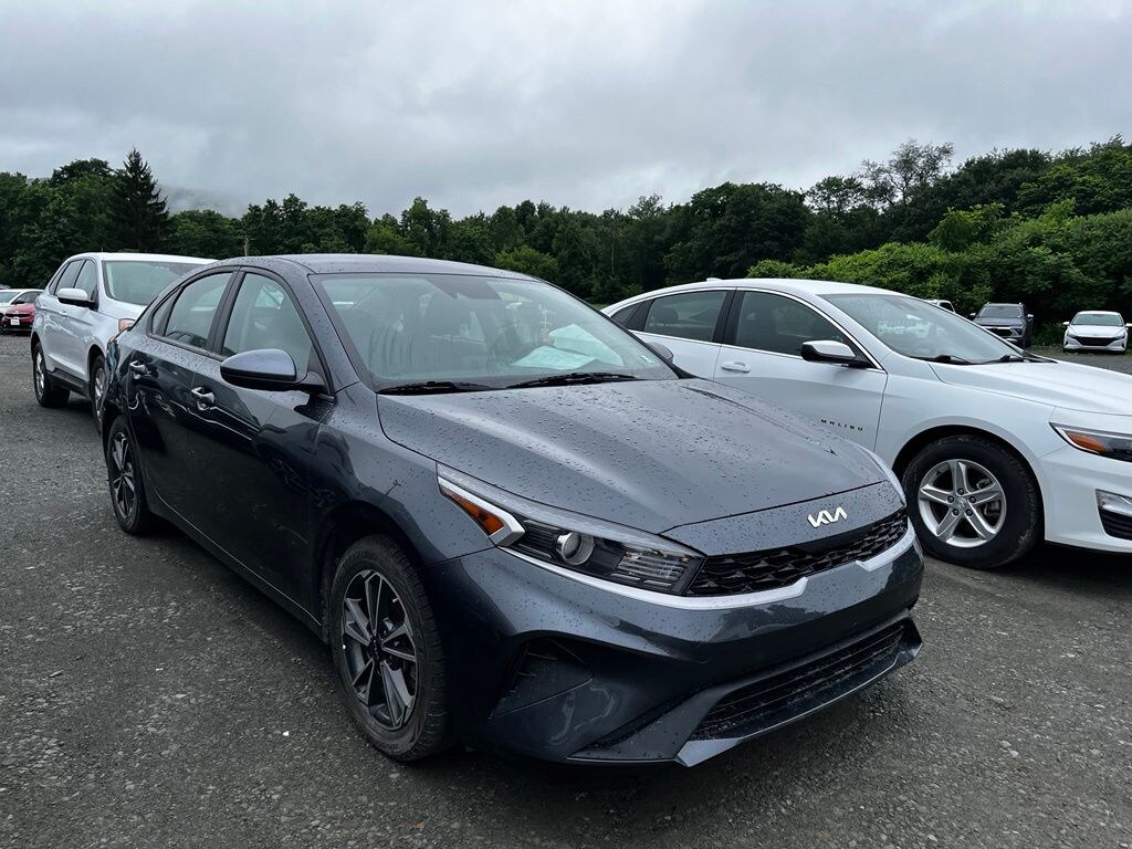 Used 2023 Kia Forte LXS Sedan