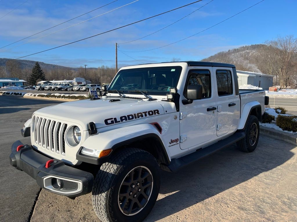 Used 2022 Jeep Gladiator Overland Truck Crew Cab