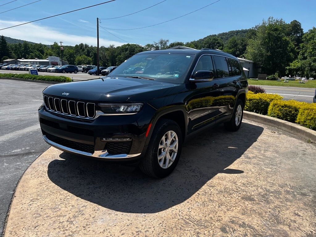 Used 2023 Jeep Grand Cherokee Limited SUV