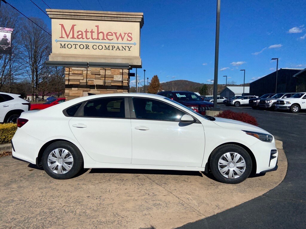 2020 Kia Forte FE LXS photo 4