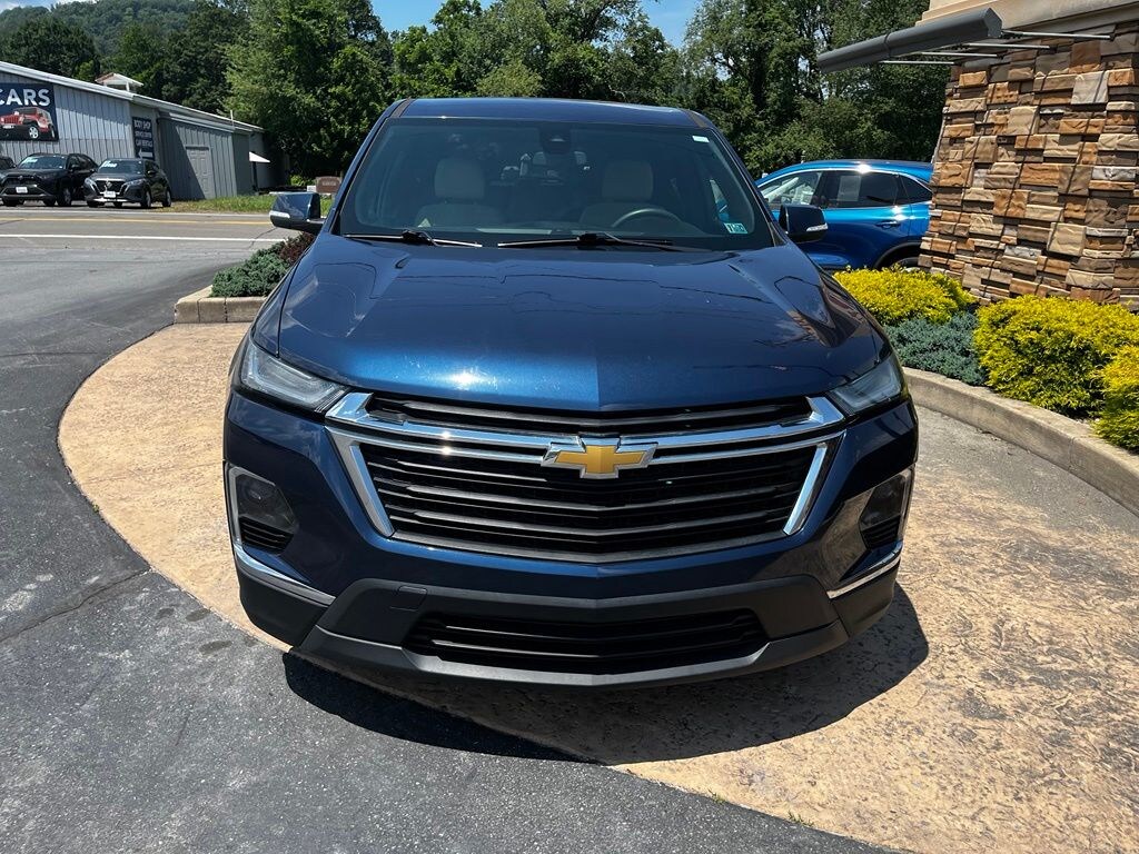 Used 2022 Chevrolet Traverse LS SUV