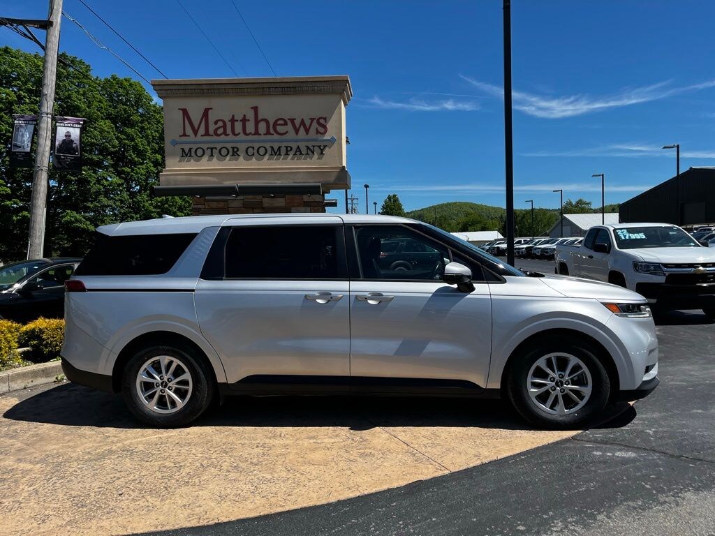 Used 2022 Kia Carnival LXS MPV