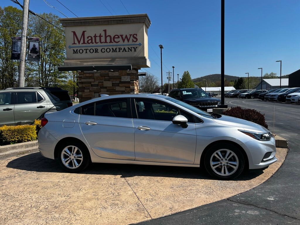 Used 2017 Chevrolet Cruze LT Sedan