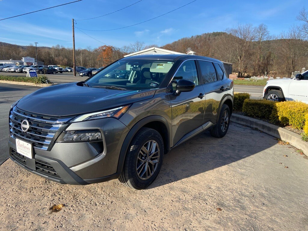 2024 Nissan Rogue S photo 3