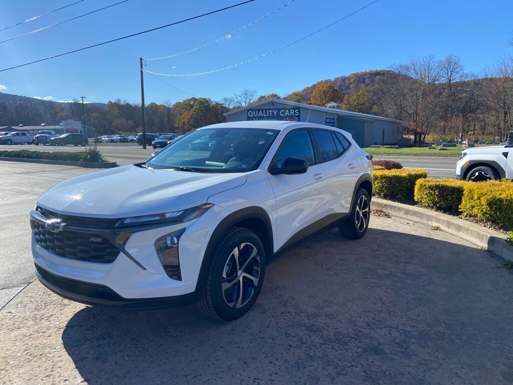 2024 Chevrolet Trax photo 3