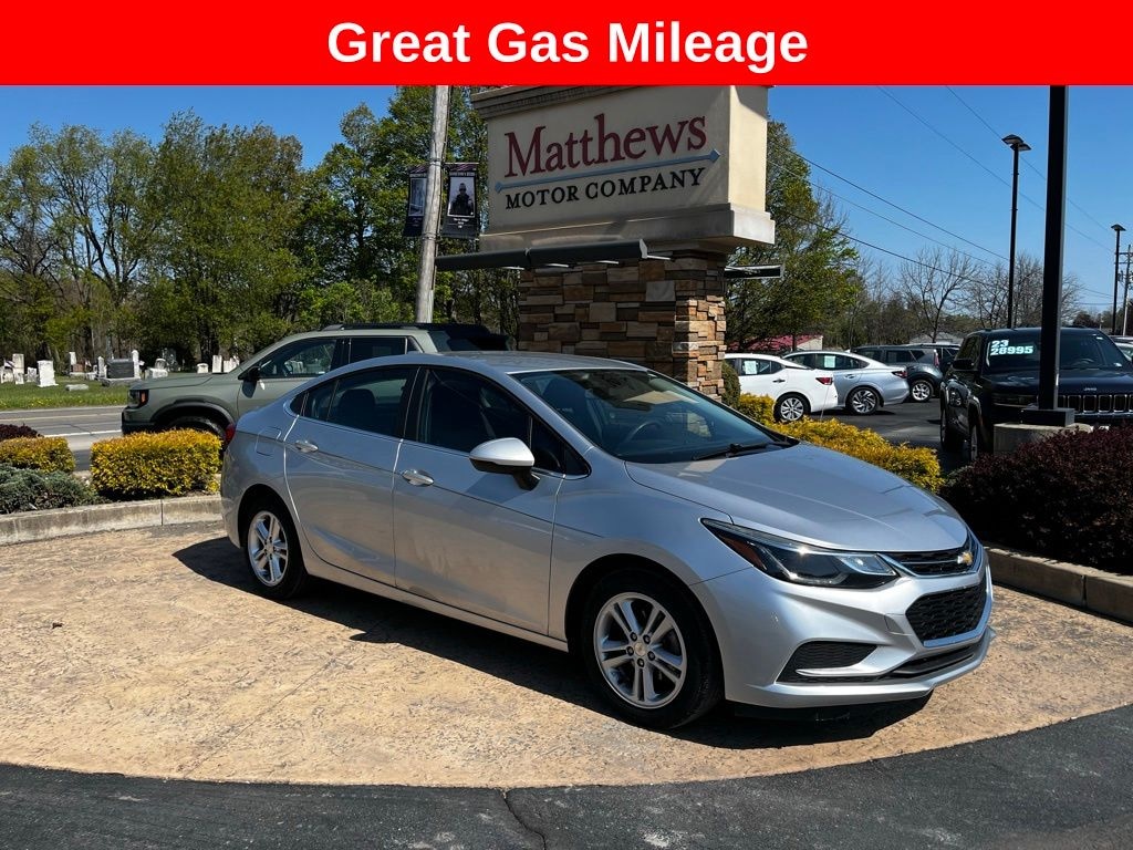 Used 2017 Chevrolet Cruze LT Sedan