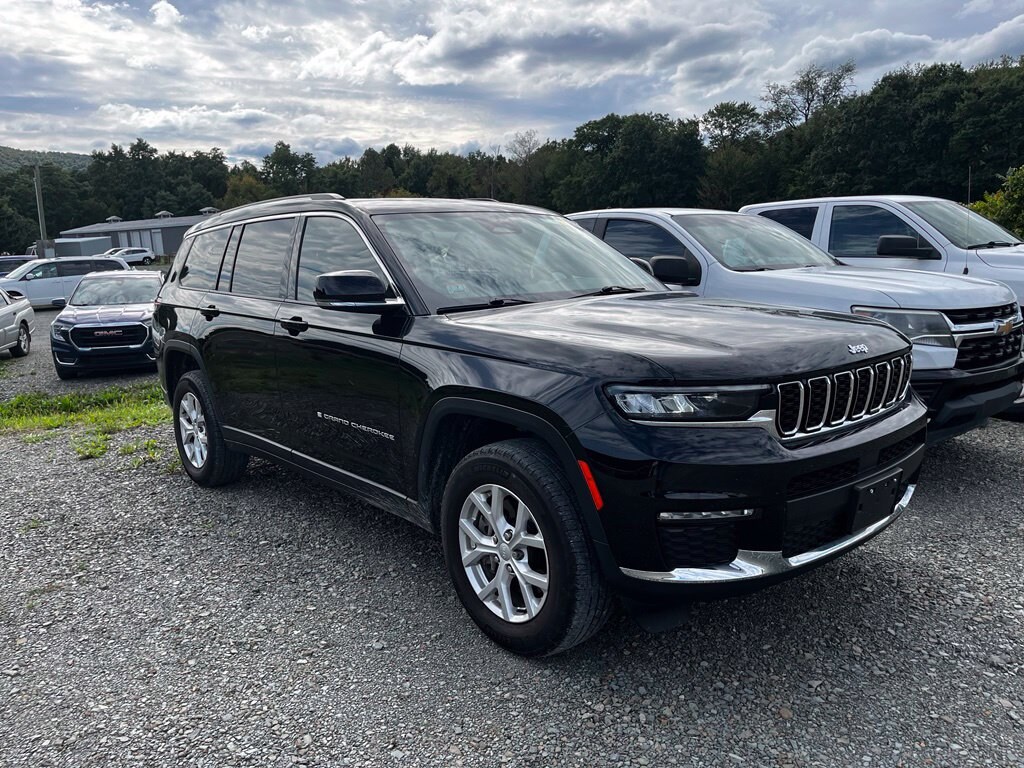 Used 2023 Jeep Grand Cherokee Limited SUV