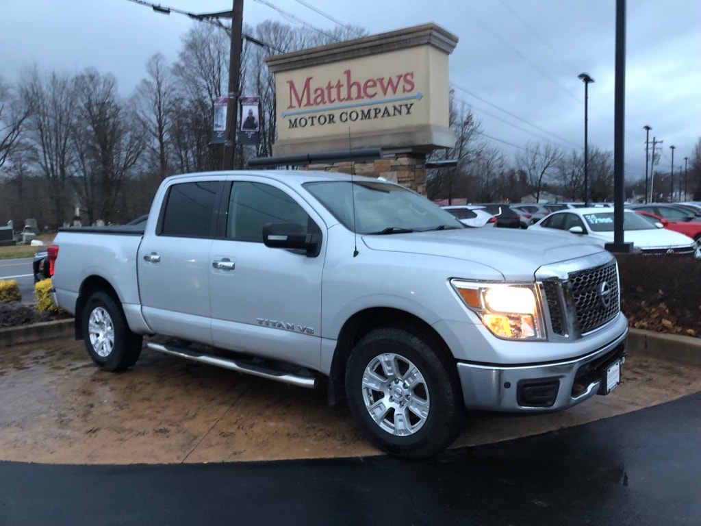 Used 2018 Nissan Titan SV Truck Crew Cab