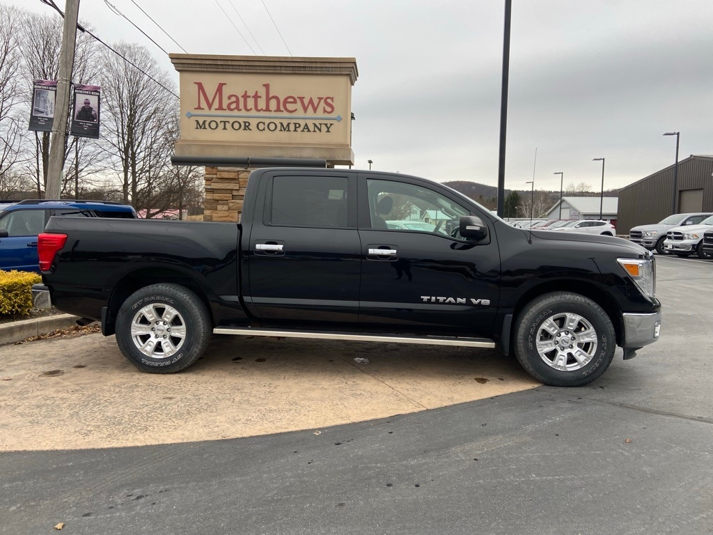 Used 2018 Nissan Titan SV Truck Crew Cab