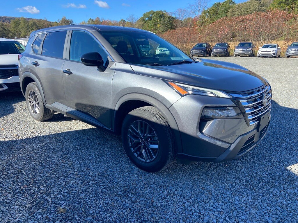 Used 2024 Nissan Rogue S SUV