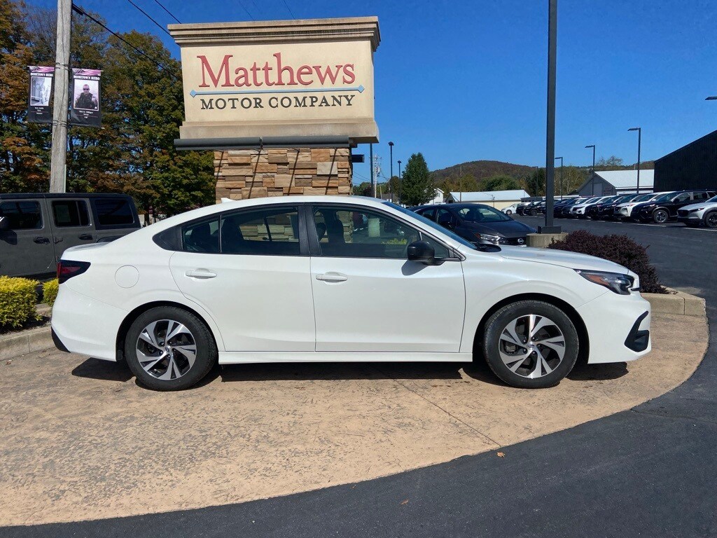 2023 Subaru Legacy Base photo 4
