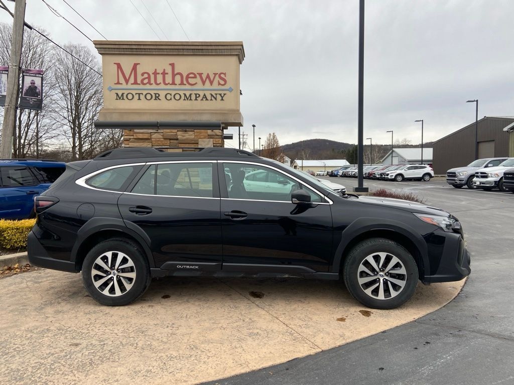 Used 2023 Subaru Outback 2.5i SUV