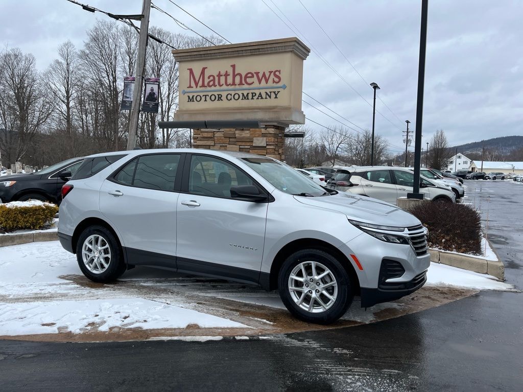 Used 2022 Chevrolet Equinox LS SUV