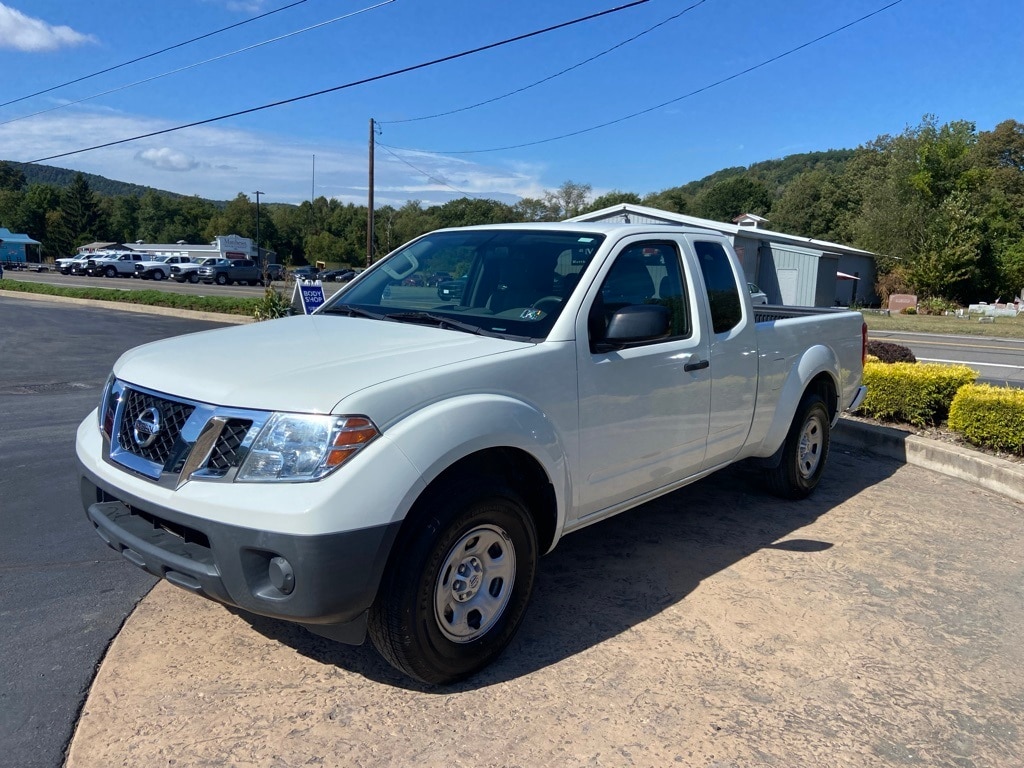 2019 Nissan Frontier S's photo