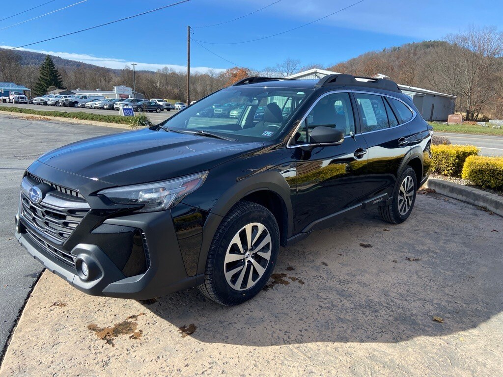 Used 2023 Subaru Outback 2.5i SUV