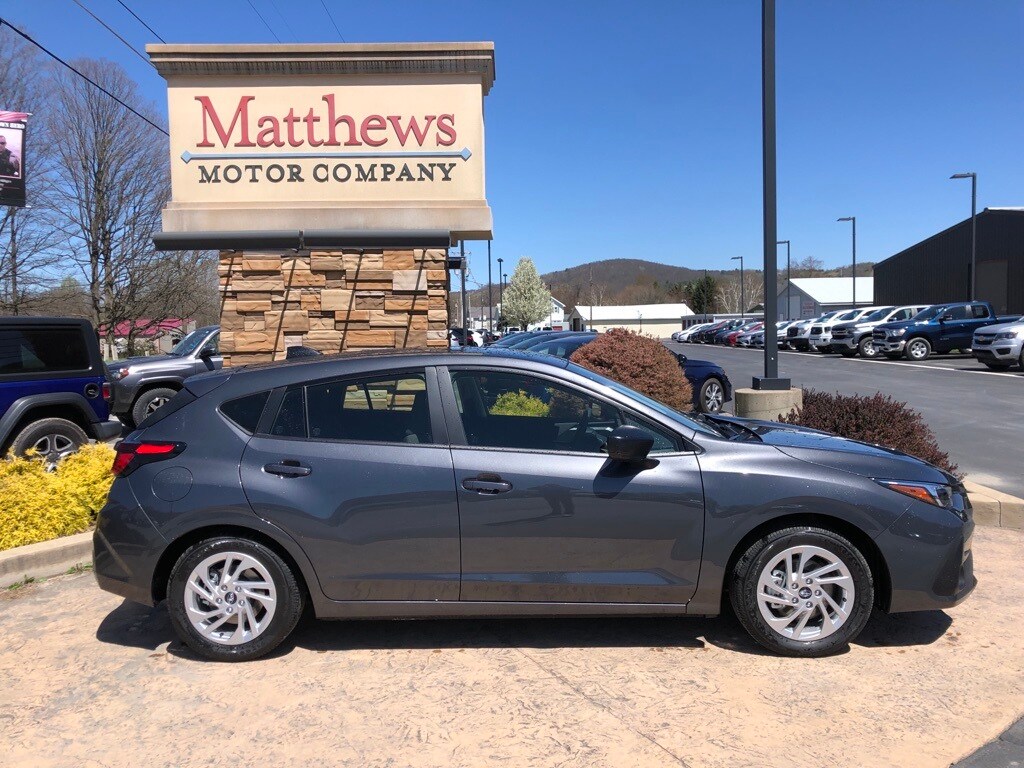 2024 Subaru Impreza Base photo 4