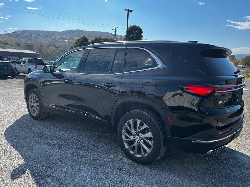 Used 2025 Buick Enclave Preferred SUV