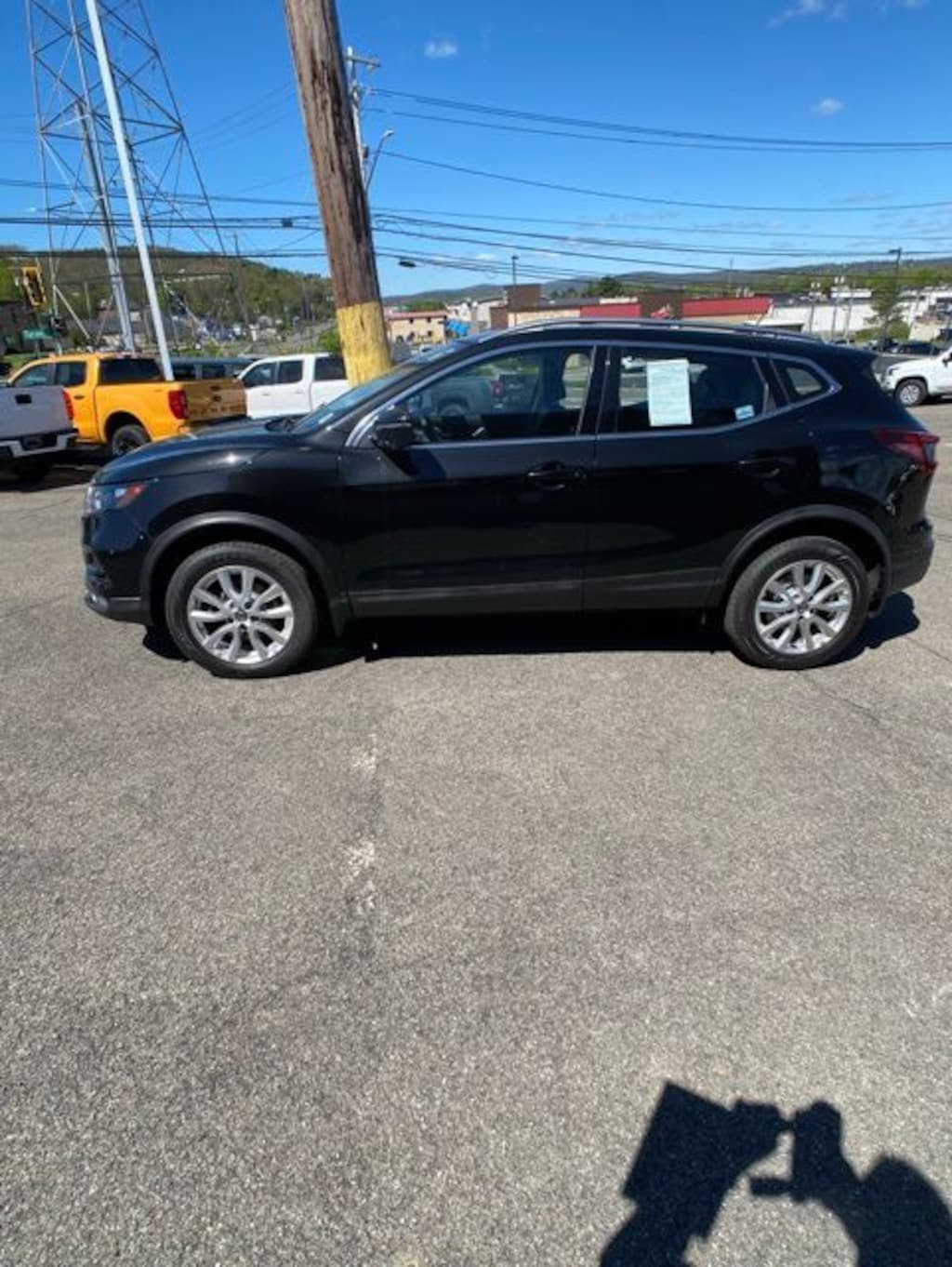 Used 2022 Nissan Rogue Sport SV SUV
