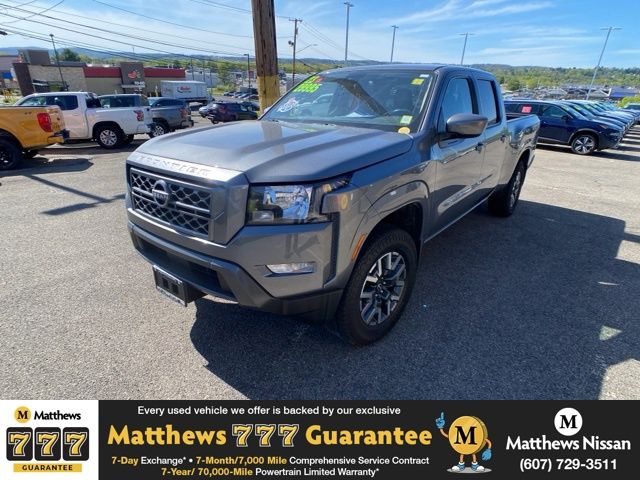2023 Nissan Frontier SV Crew Cab 4X4 LWB's photo
