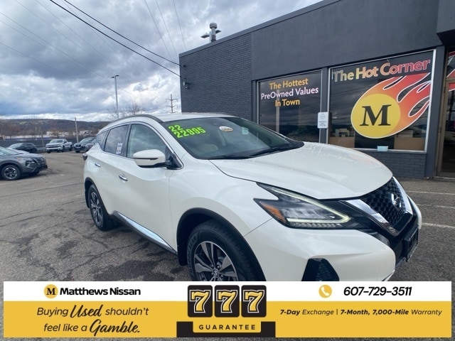 2022 Nissan Murano SV's photo