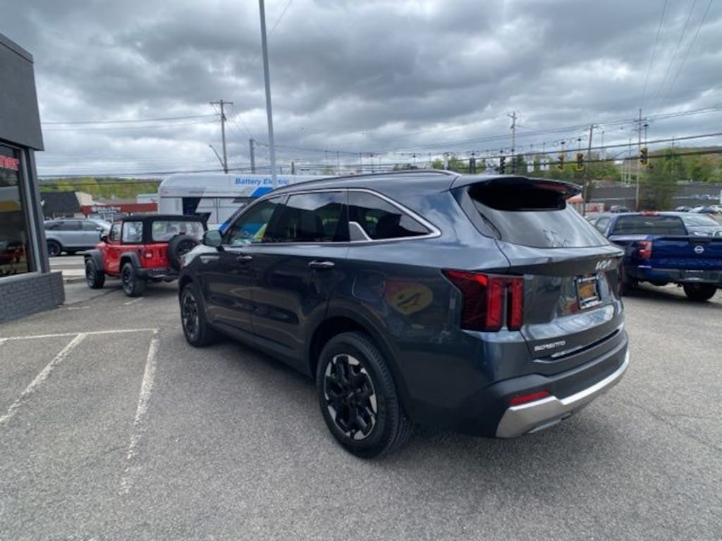 Used 2024 Kia