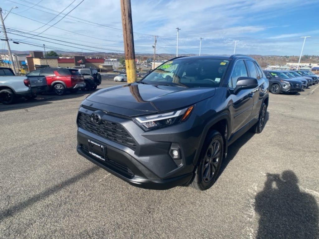 Used 2025 Toyota RAV4 Hybrid XLE Premium SUV