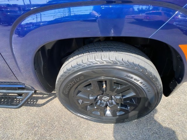 Additional photo of vehicle.