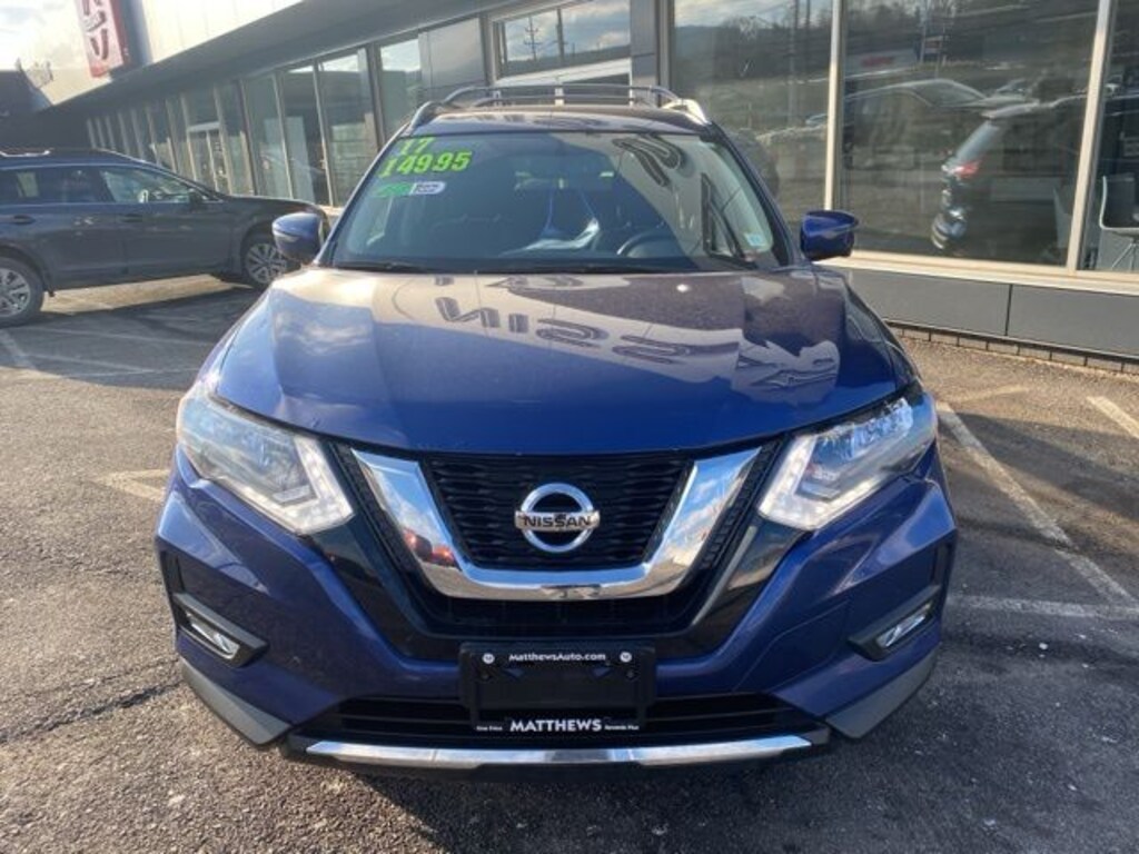 Used 2017 Nissan Rogue SV SUV