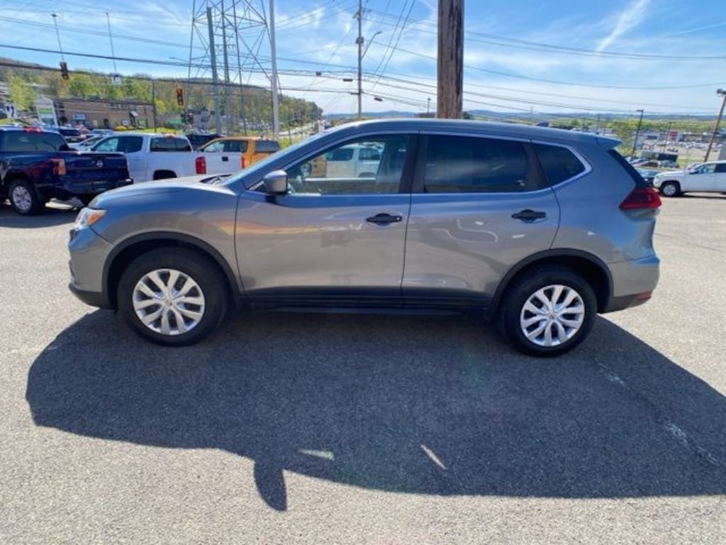 Used 2018 Nissan Rogue S SUV