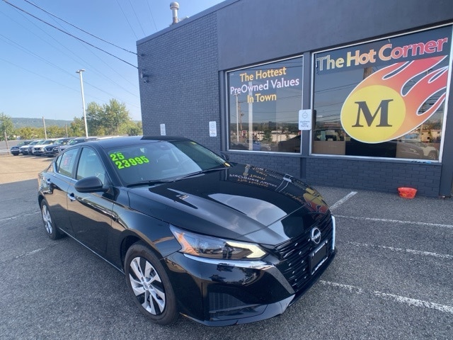 2025 Nissan Altima S's photo