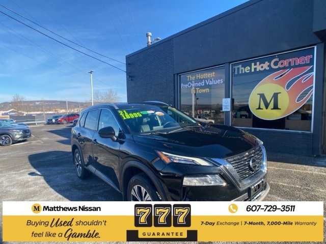 2021 Nissan Rogue SV's photo