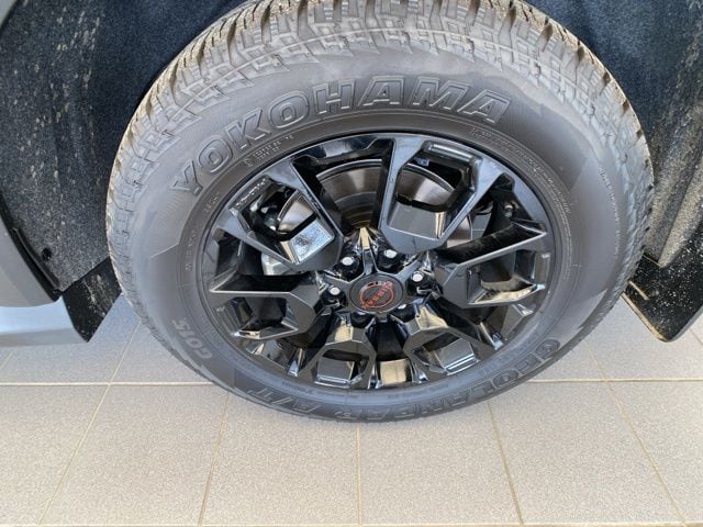 2025 Nissan Armada PRO-4X - Photo 14