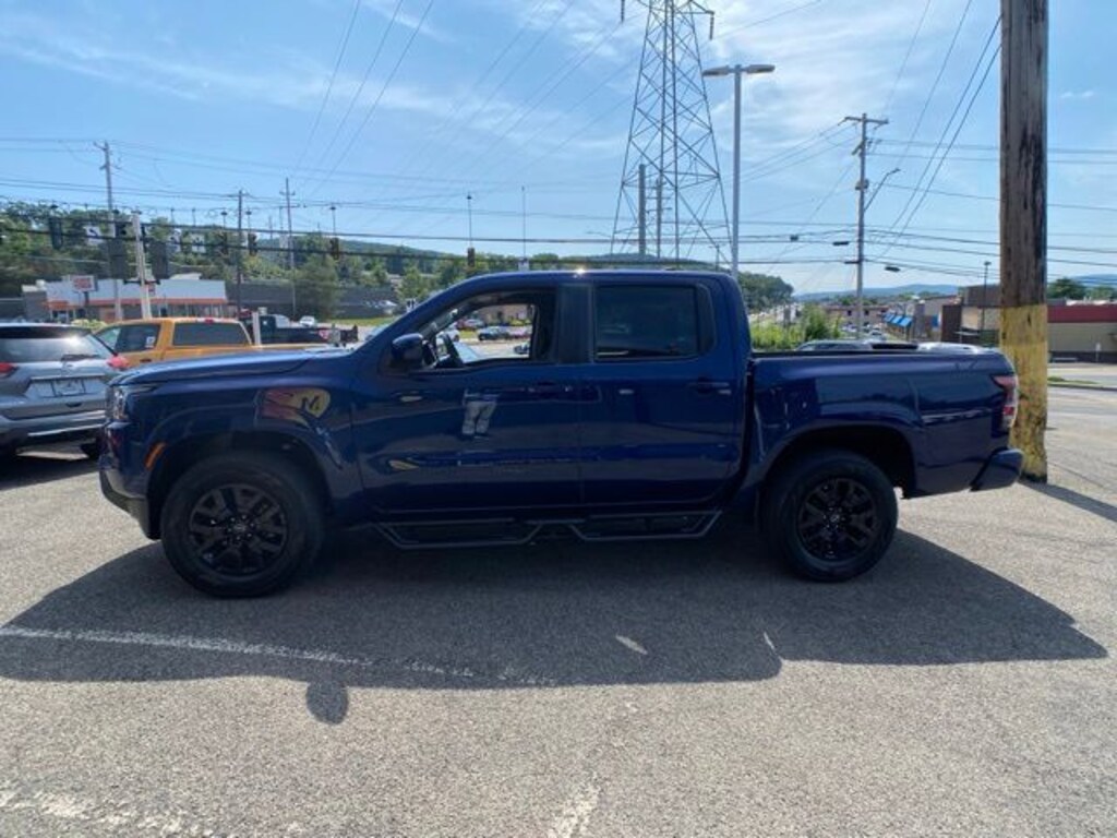 Used 2022 Nissan Frontier SV Truck