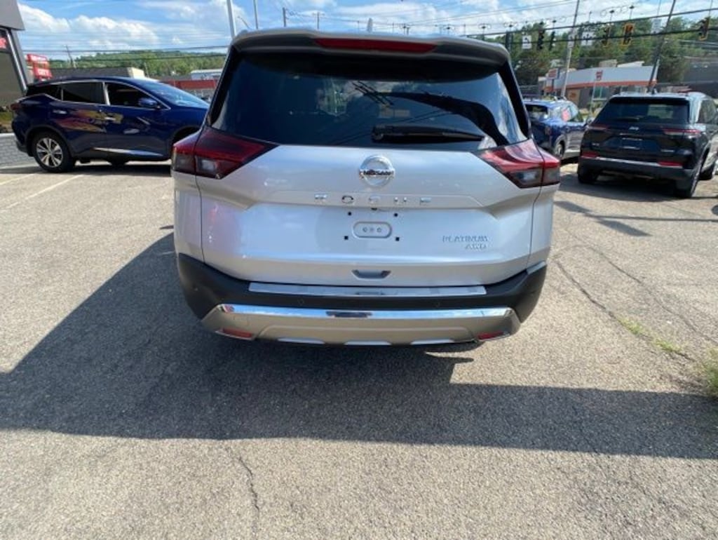 Used 2021 Nissan Rogue Platinum SUV