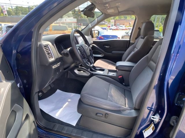 Additional photo of vehicle.