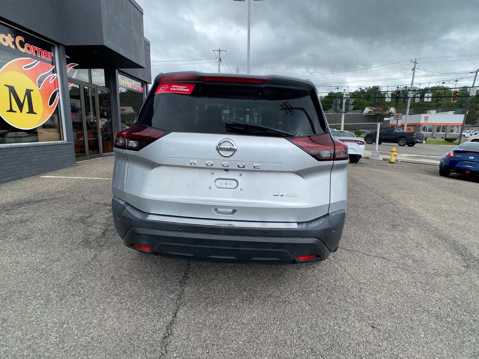 2021 Nissan Rogue SV photo 4