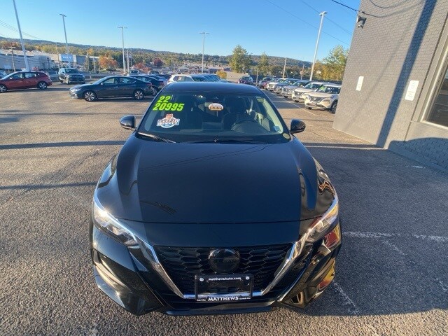 2022 Nissan Sentra SV photo 2