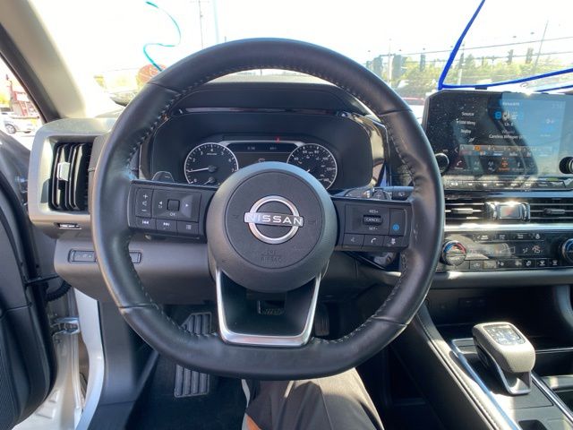 2023 Nissan Pathfinder SL - Photo 11