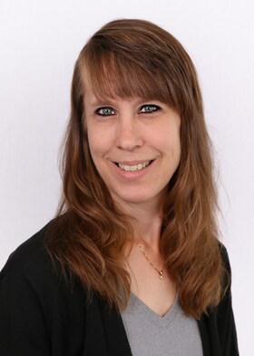 Staff member Tracy White from ID_3db3f5cc8e9f